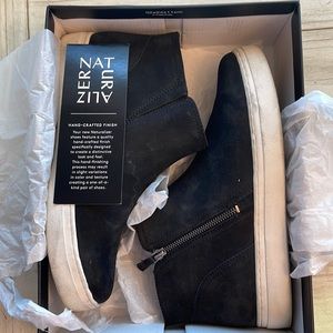 Naturalizer Celeste Black Nubuck leather booties Sz 11